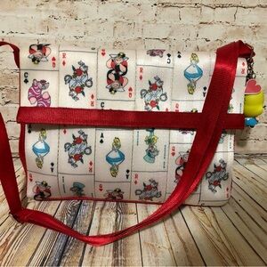 Disney parks x Harvey’s Alice in wonderland foldover bag